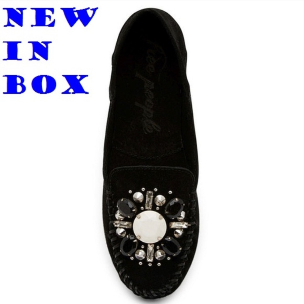 New! Gorgeous Free People Slip-on shoes